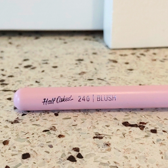 $10 or 5/$25 Half Caked Blush Brush #240 - Picture 6 of 6